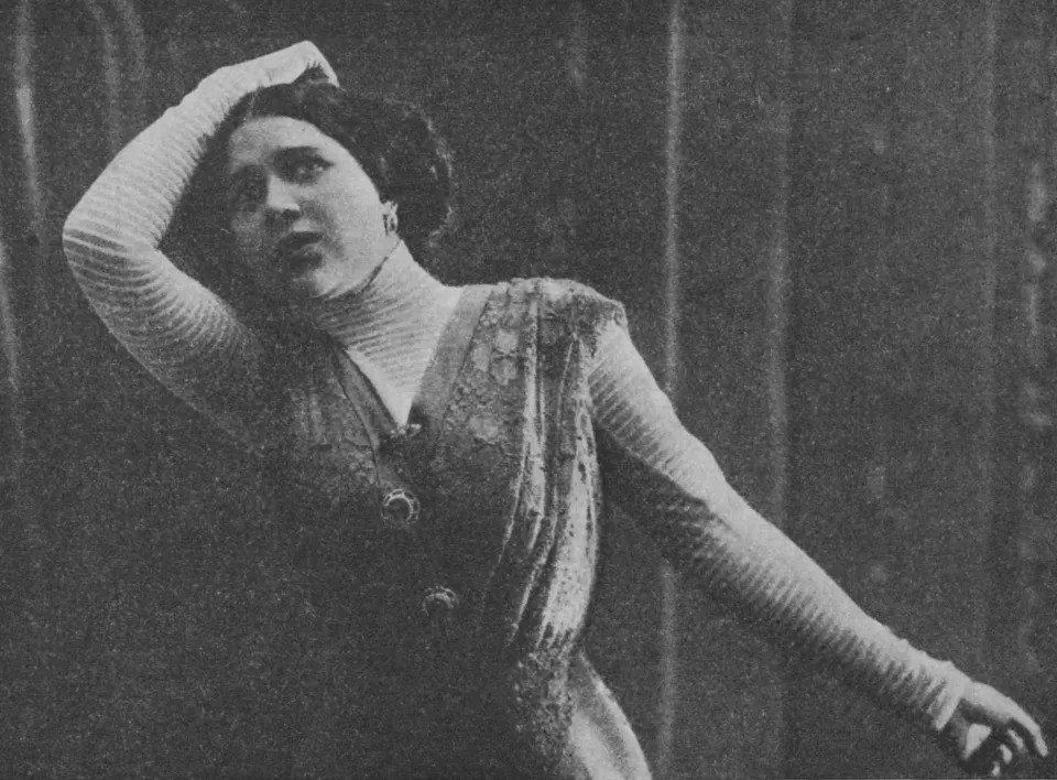 Nadejda Plevitskaïa vers 1909 — l'année où l'entendit Sobinov, puis l'empereur. Source : Wikimedia Commons. Domaine public.